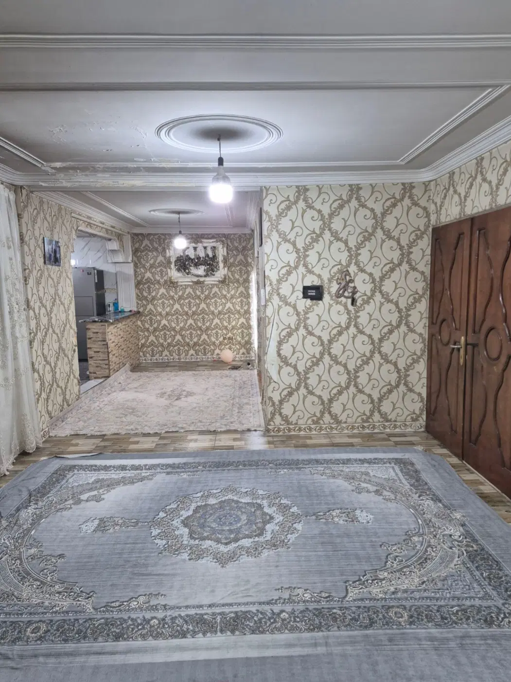 واحد  ۱۲۰ متری ۳ خواب خیابان احدی