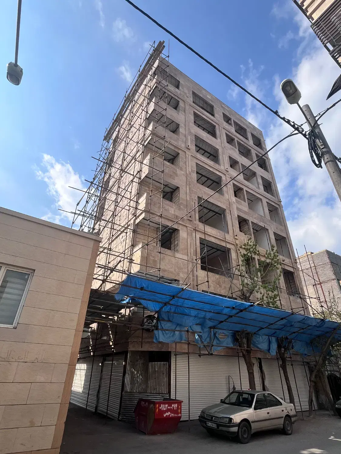 اپارتمان ۹۰متری سره دونبش غرق نور