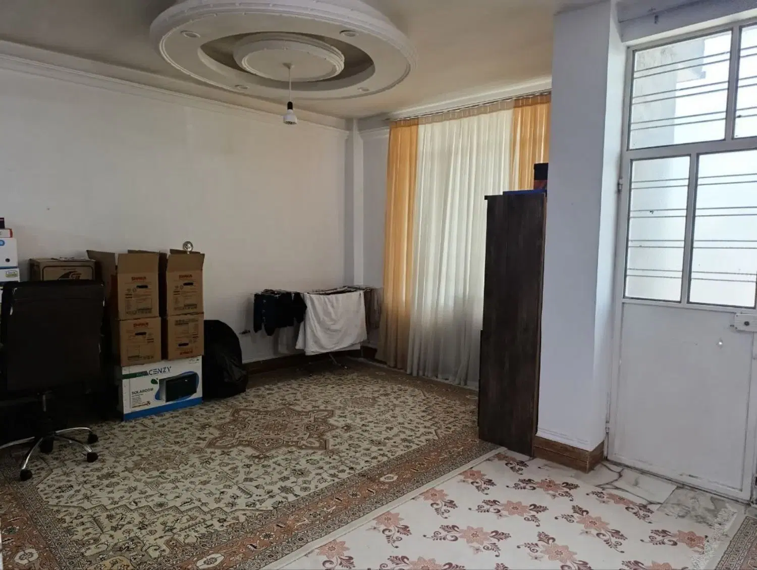 طبقه همکف در شرف اباد جنب پمپ نفت