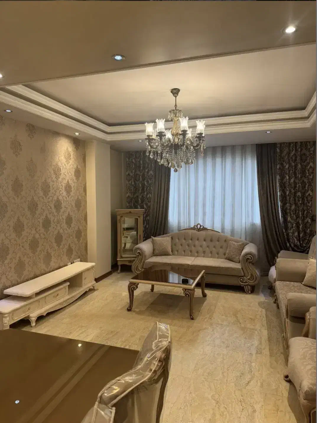 ۱۰۰ متر آپارتمان _ فروشنده بی قید شرط