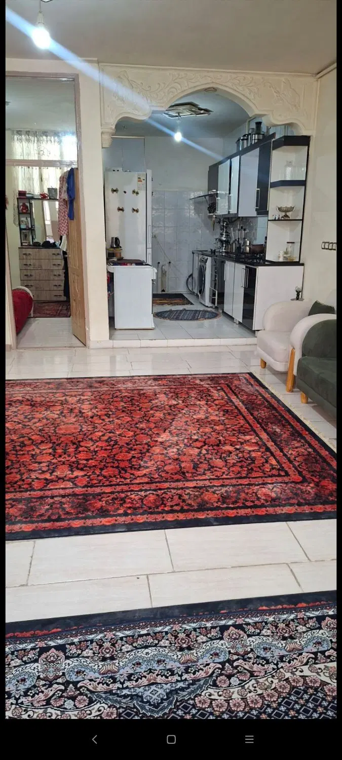 طبقه بالای ناصرخسرو اجاره ۷۰۰رهن۷تومن احاره