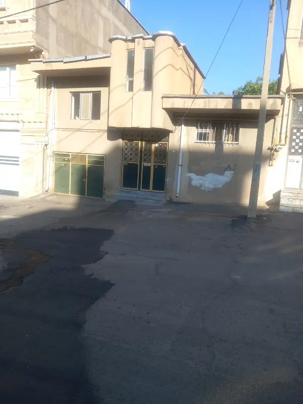 فروش خانه 210 متر در سیلو پاینتر از ترمینال بوکان