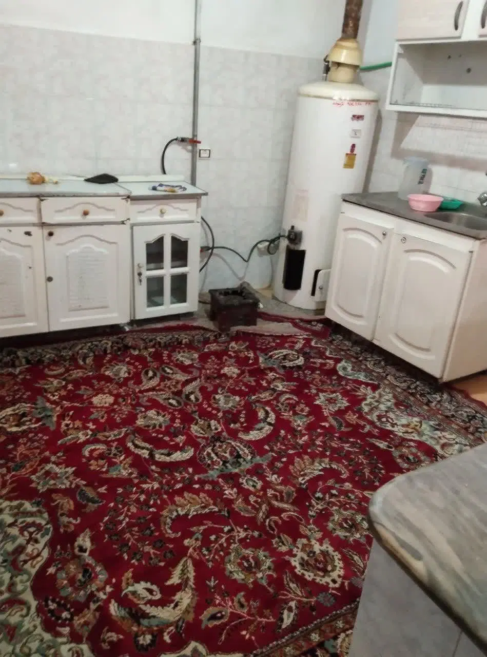 یک باب منزل مسکونی اجاره ای