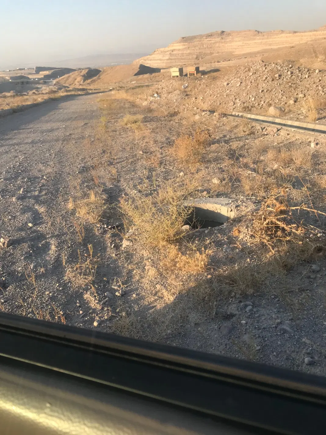 زمین به متراژ ۳۰۰متر