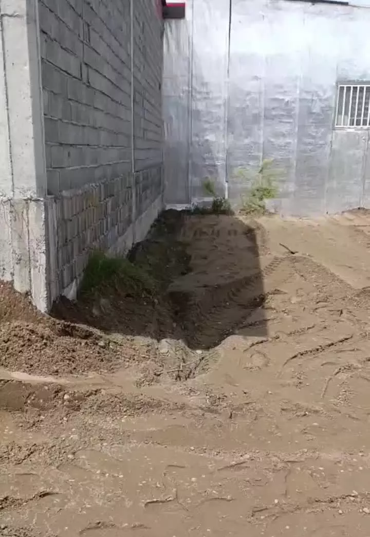زمین داخل بافت شهری محمود آباد