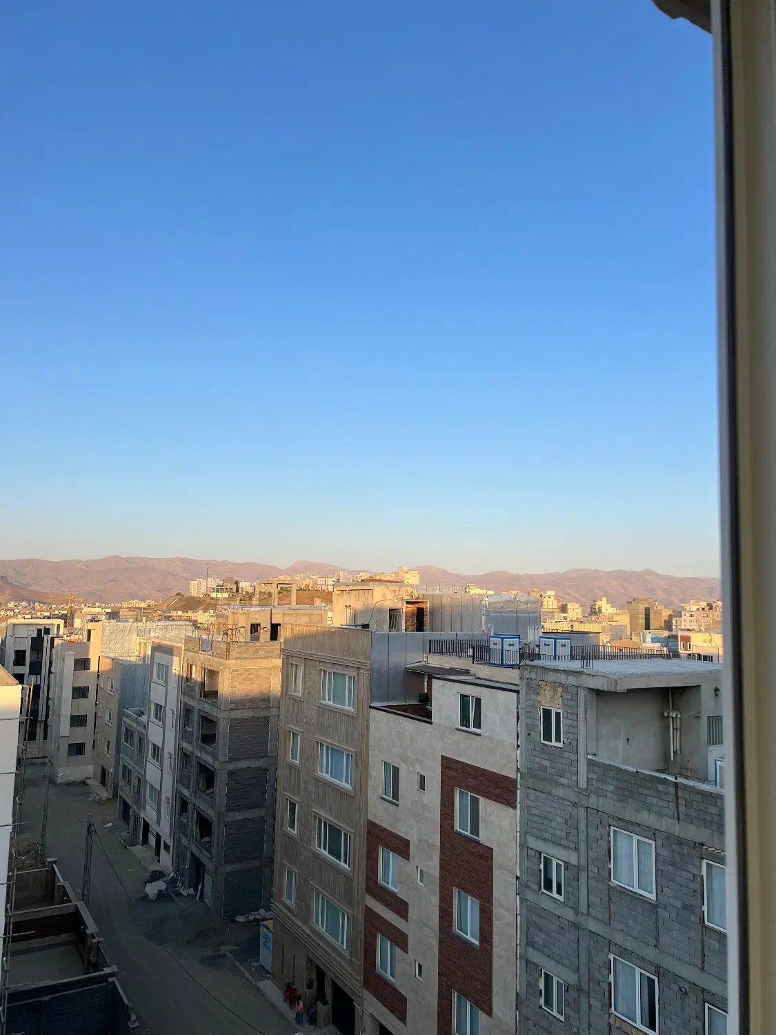 واحد ۱۳۵ متری سه نبش شهرک وحدت