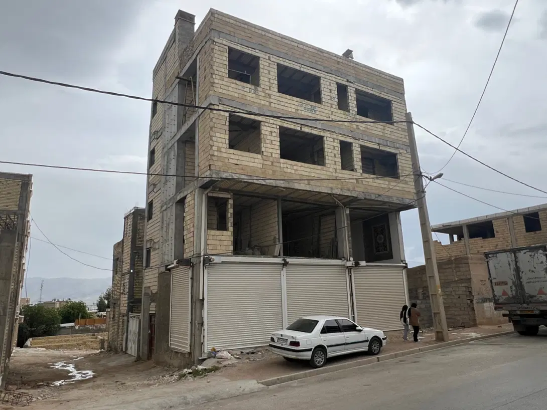 فروش‌ مجتمع تجاری و مسکونی