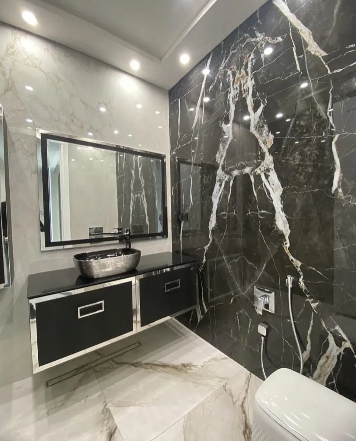 ۱۷۰ متر با طراحی متفاوت،تک واحد،غرق در نور، زیتون