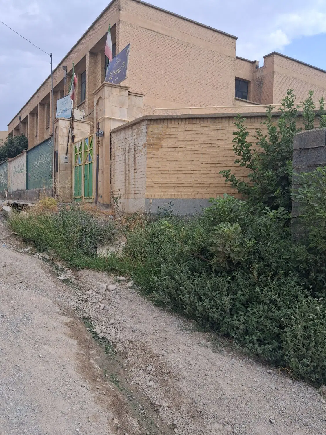 زمین ۱۴۸ متری دو کله چالسرا