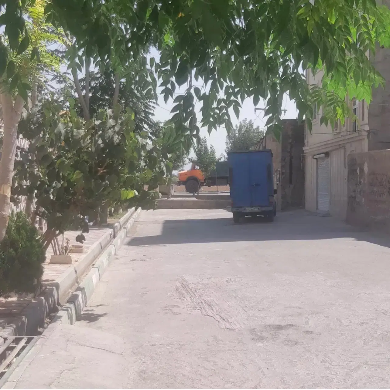 زمین مسکونی در قلعه نو ،جاده ورامین با جواز ساخت