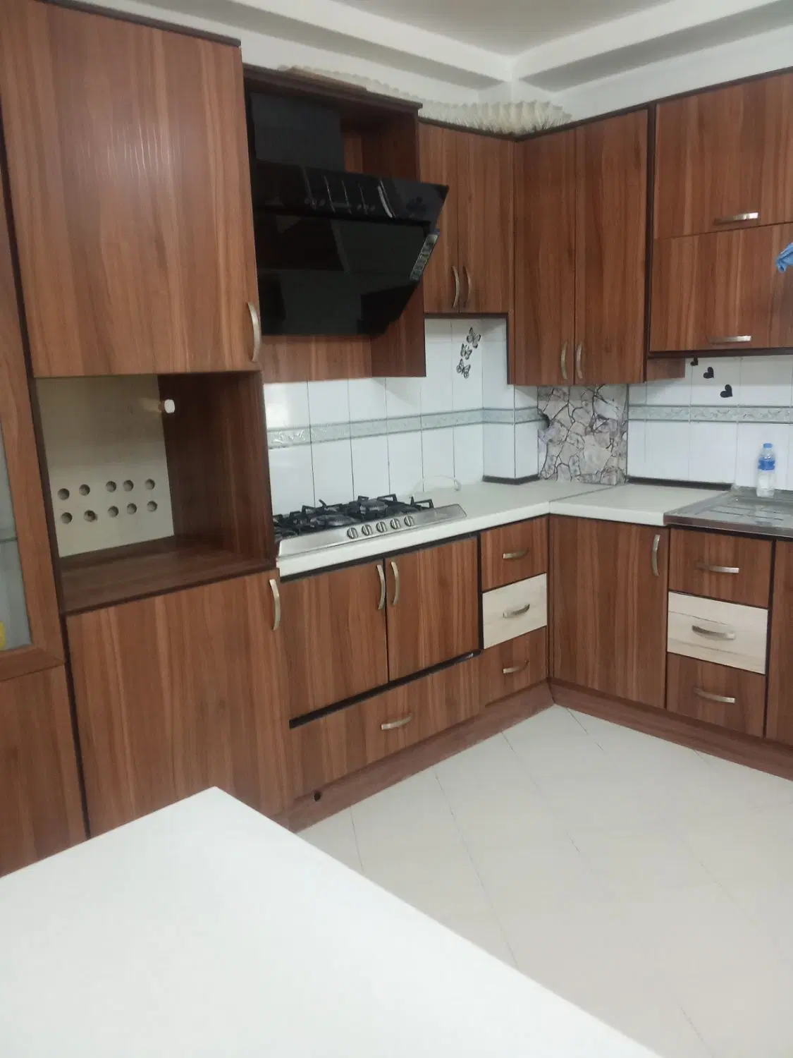 آپارتمان۴۶ آسانسور پارکینگ مناسب سرمایه‌گذار ی