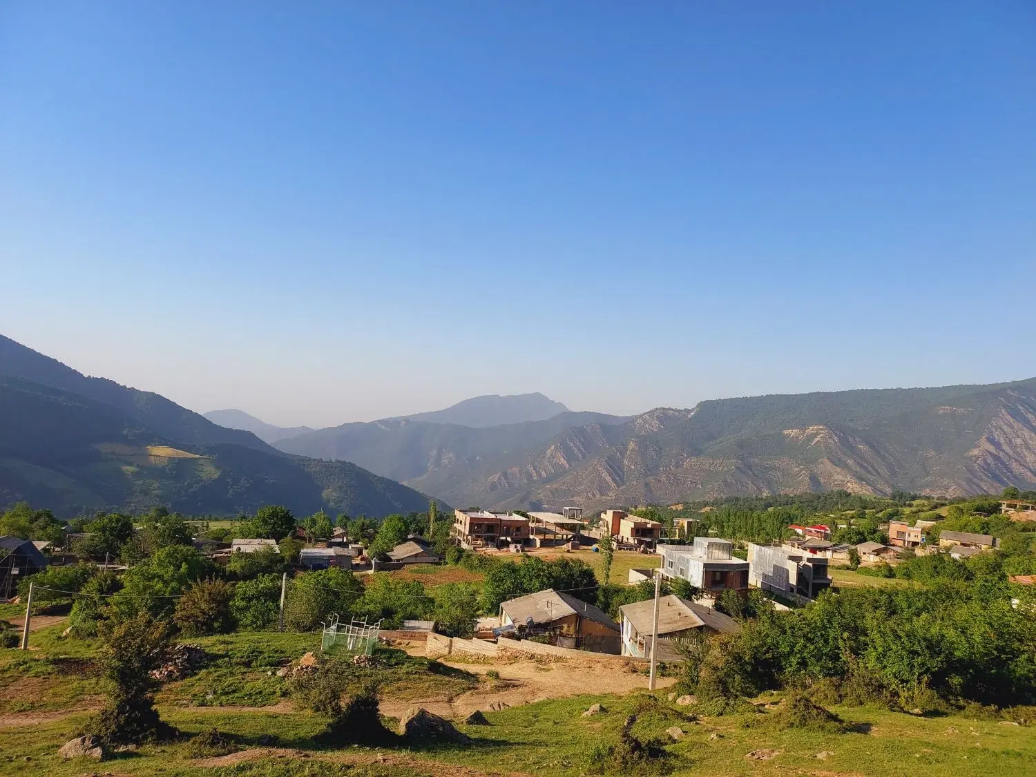 زمین مسکونی فروشی