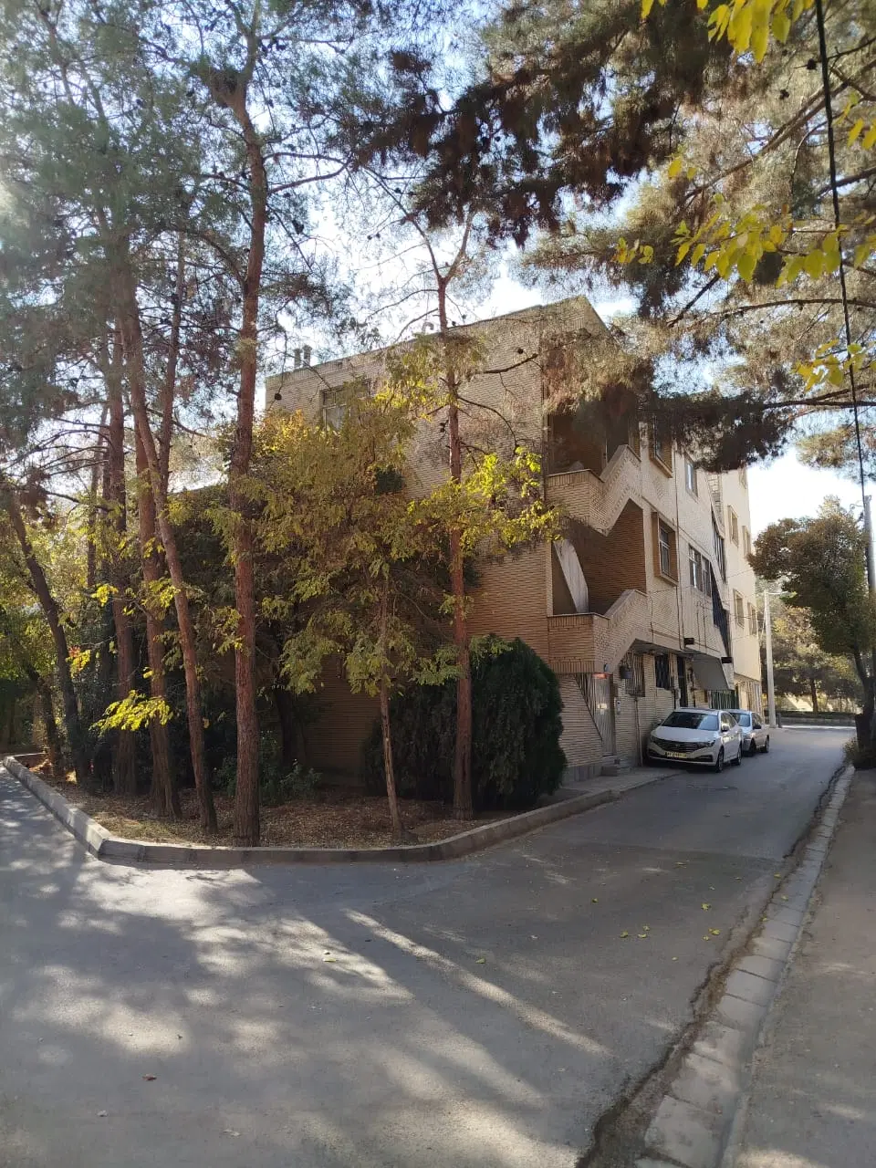فروش خانه ویلایی در کوی امام