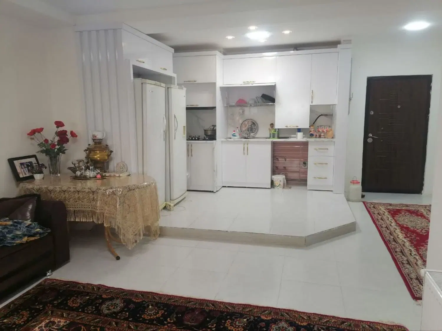 واحد در آپارتمان آرتمیس ولیعصر مرند