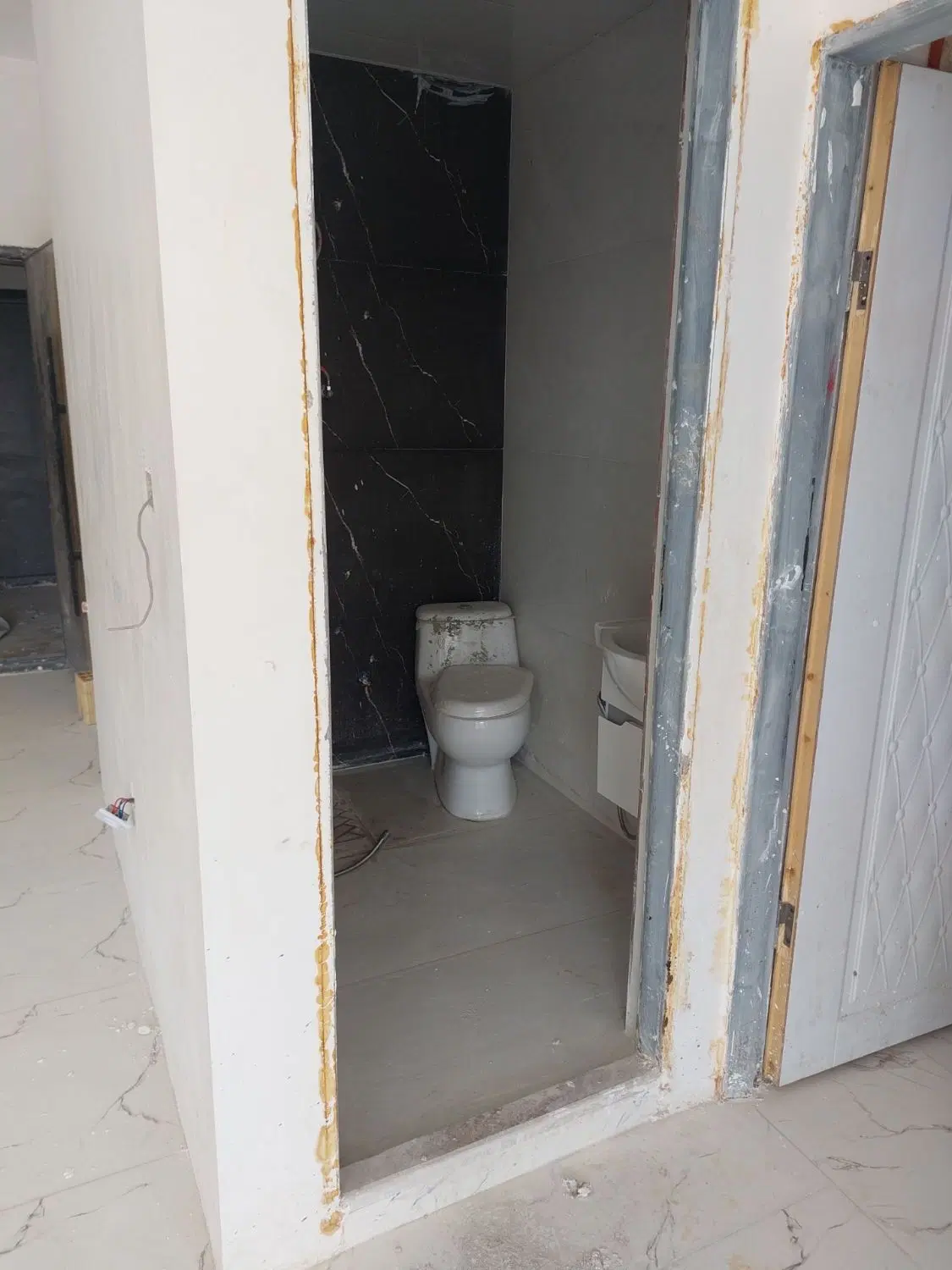 فروش اپارتمان ۲۰۰ متری و۱۱۰ متری.