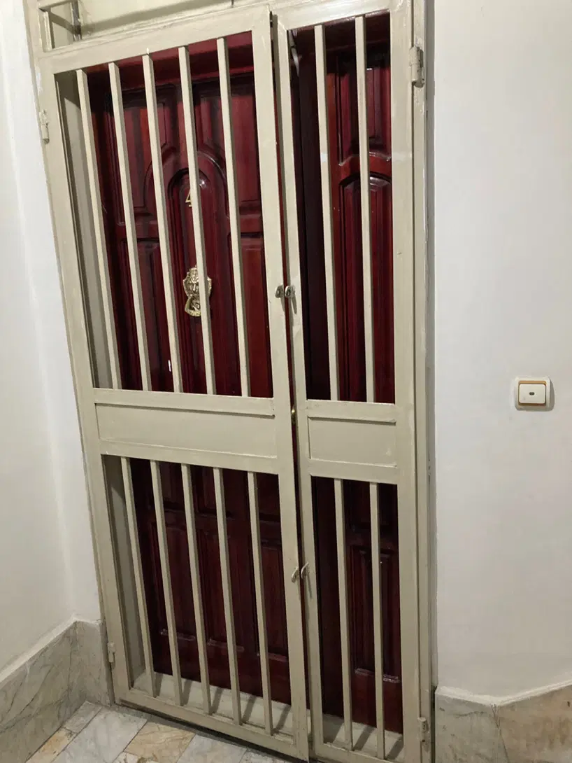 ۴۵متر با پارکینگ و انباری