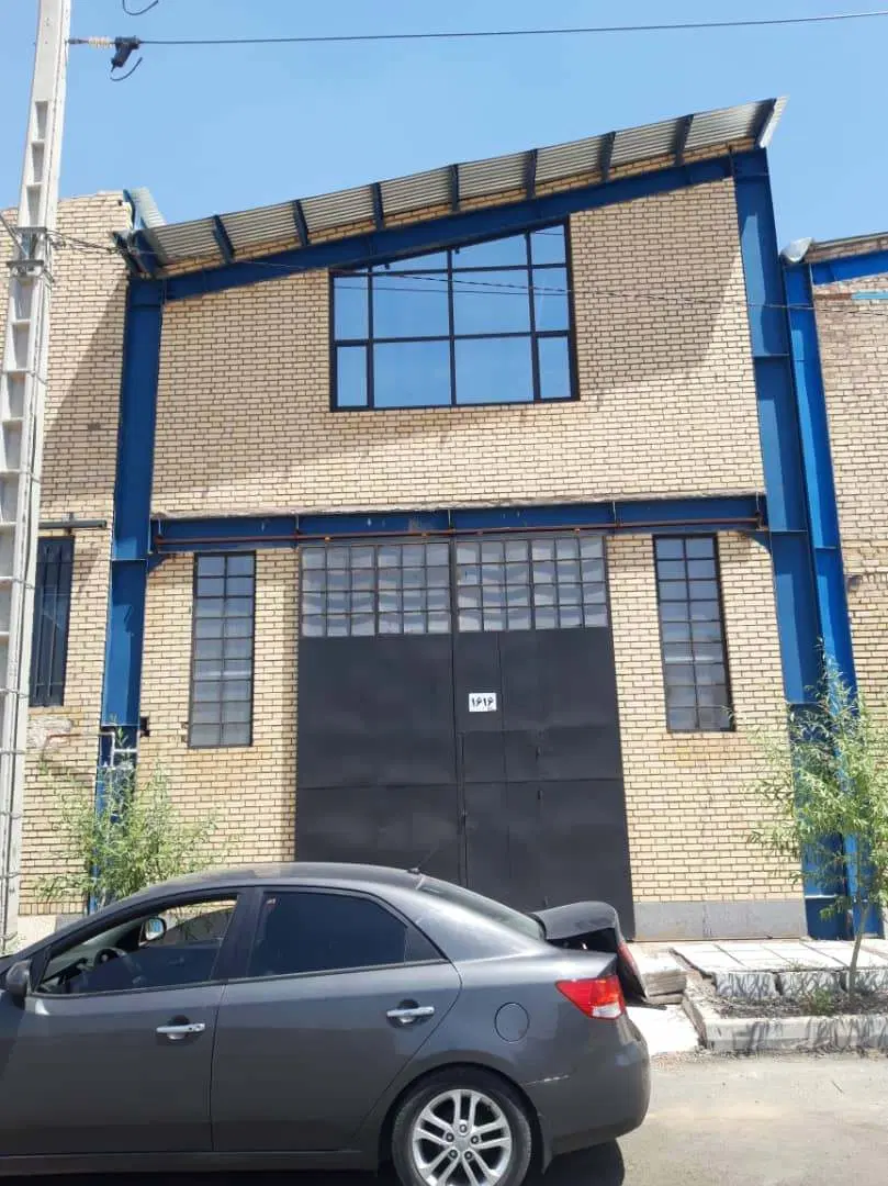 سالن کارگاهی شهرک صنعتی جاده کلات ۱۸۰ متر