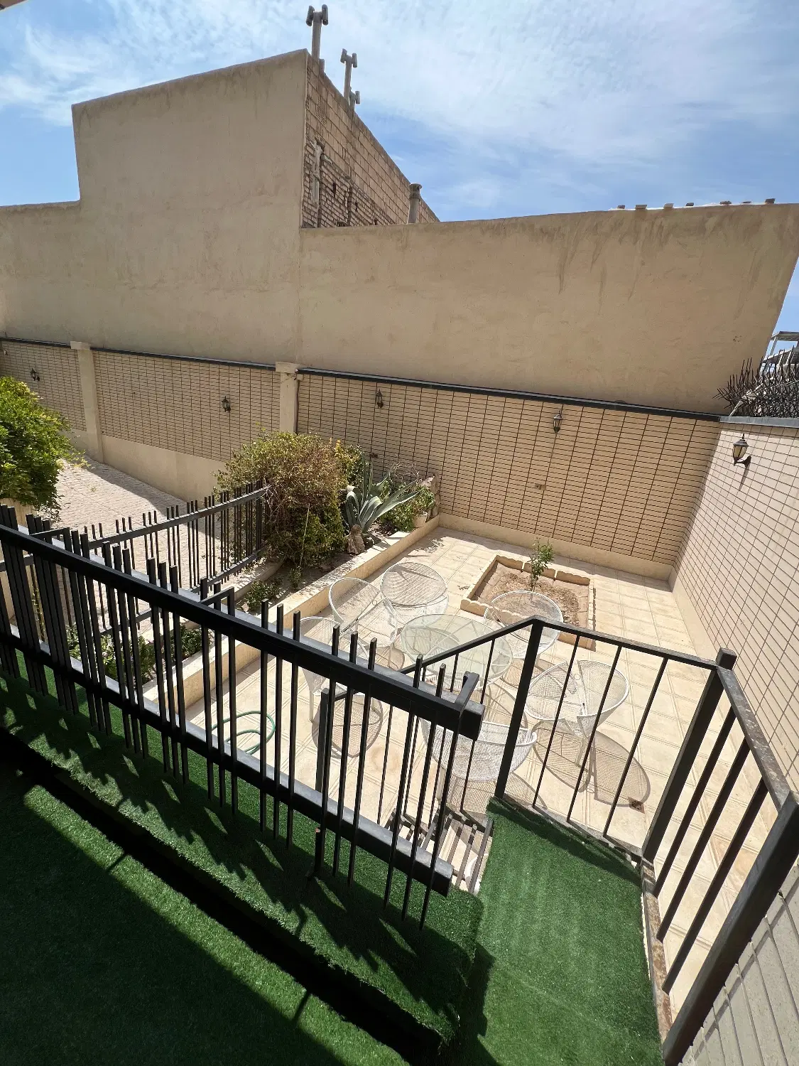 اپارتمان مشتاق سوم