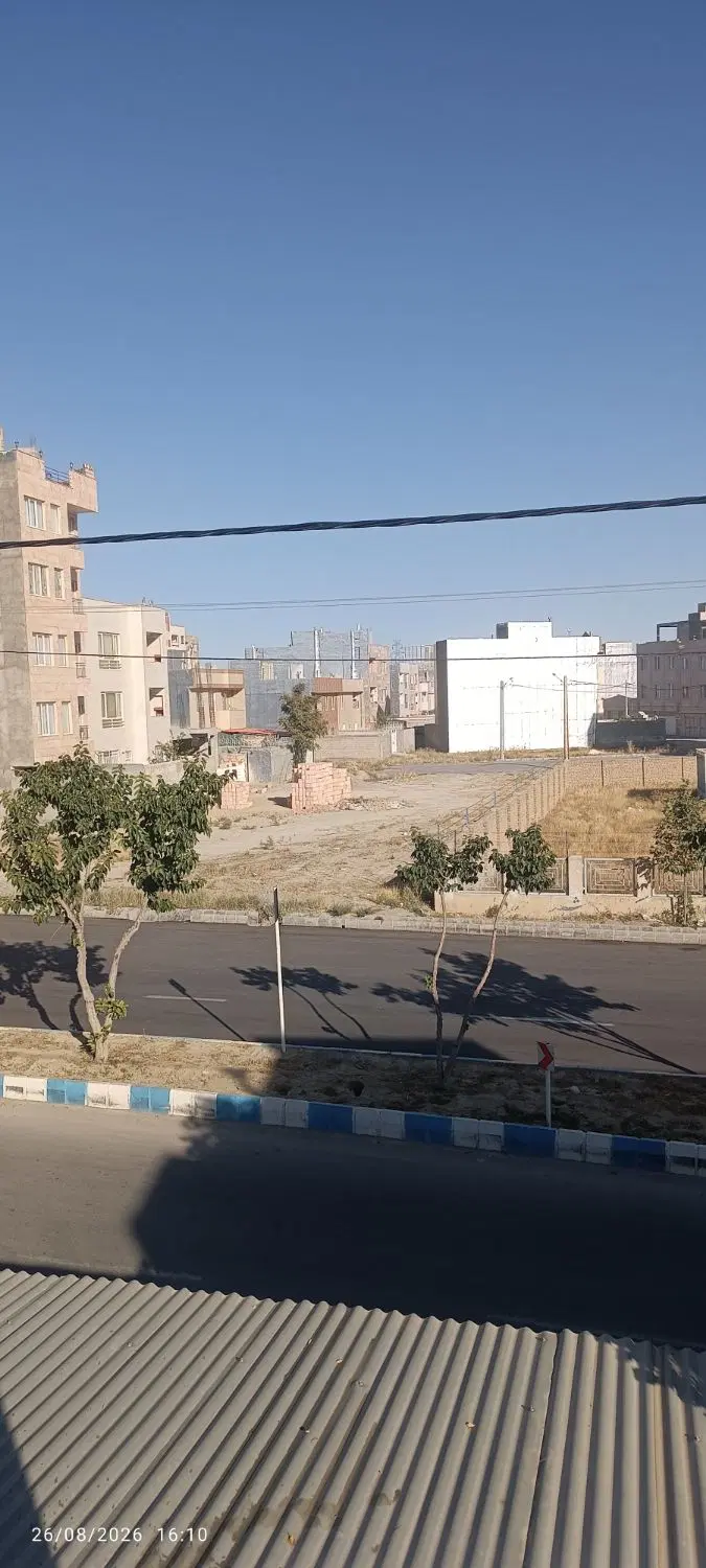 زمین فروشی