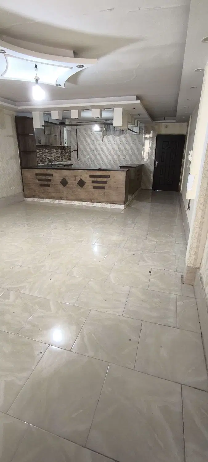 آپارتمان همکف ۱۲۰متر قاعم