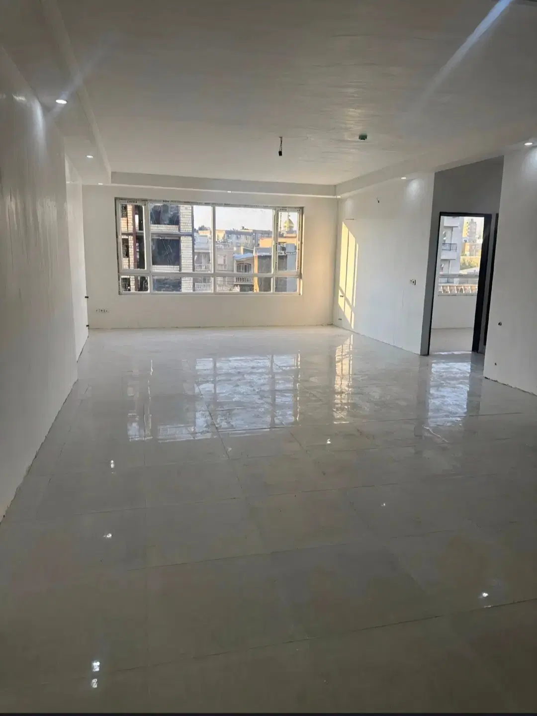 ۱۲۵متر تک واحدی_غرق نور_متریال لوکس