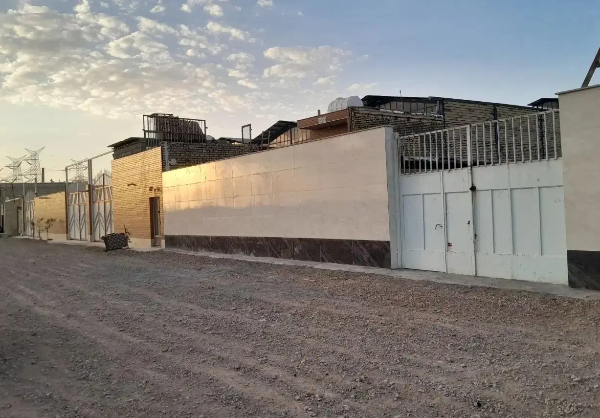 چهاردیواری هزار متری