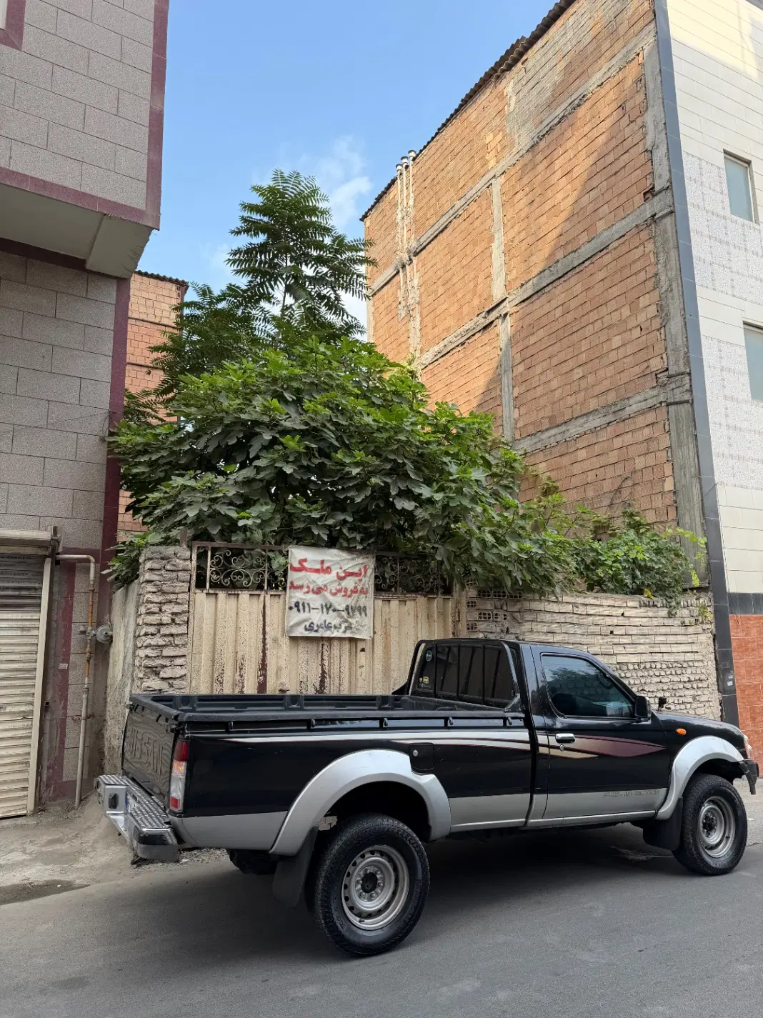 زمین فروشی مطهری