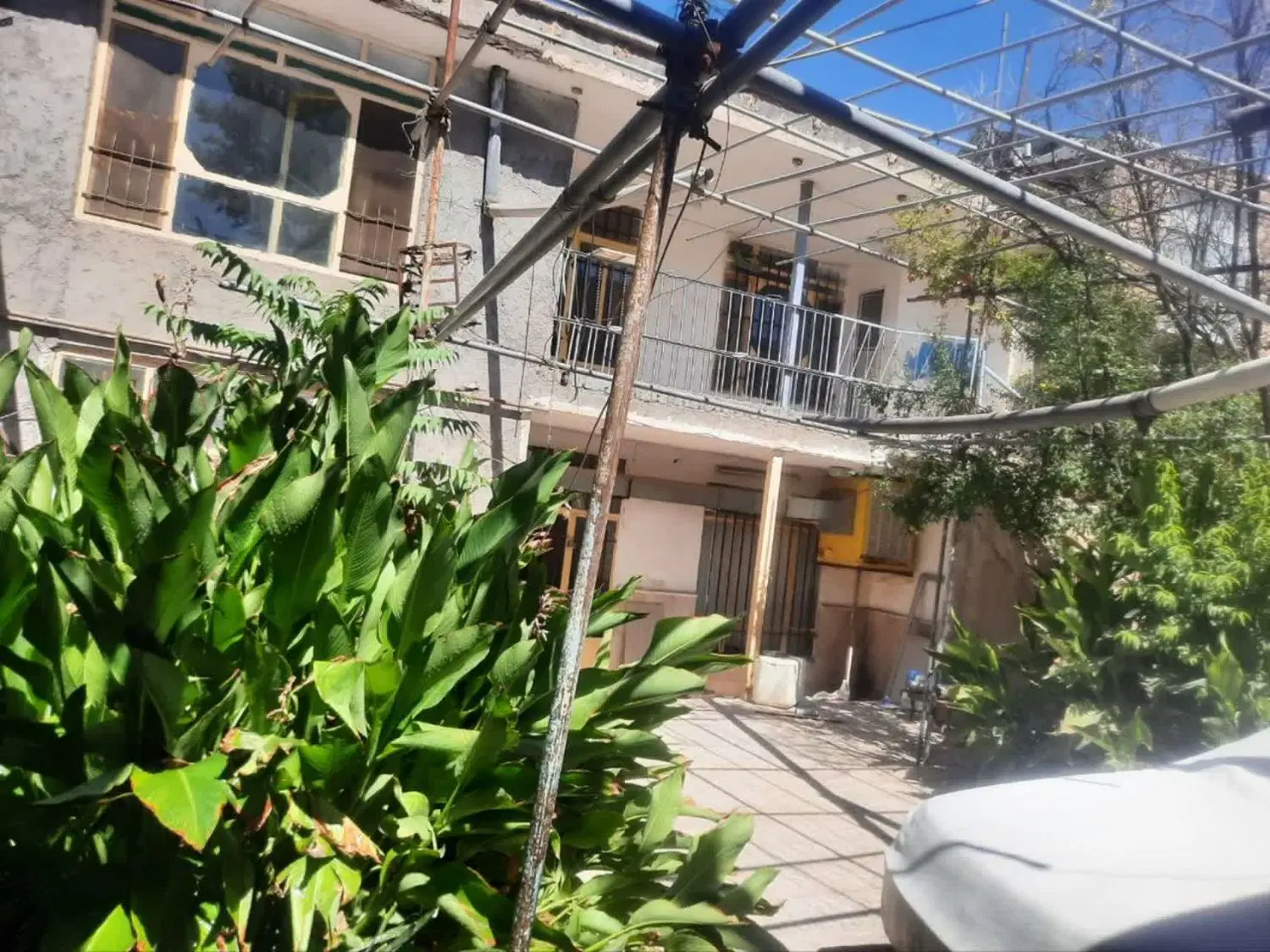۲۷۵ متر دوبر المهدی۹ _ ۲۰متر تجاری دائم_سند_ تهاتر