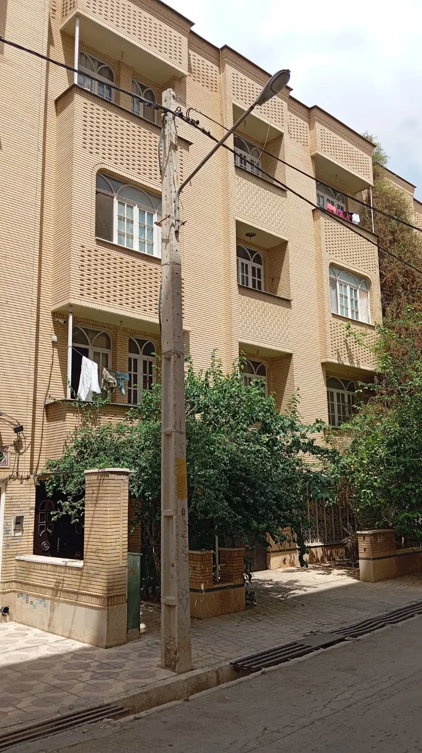 آپارتمان خیابان استاد شهریار