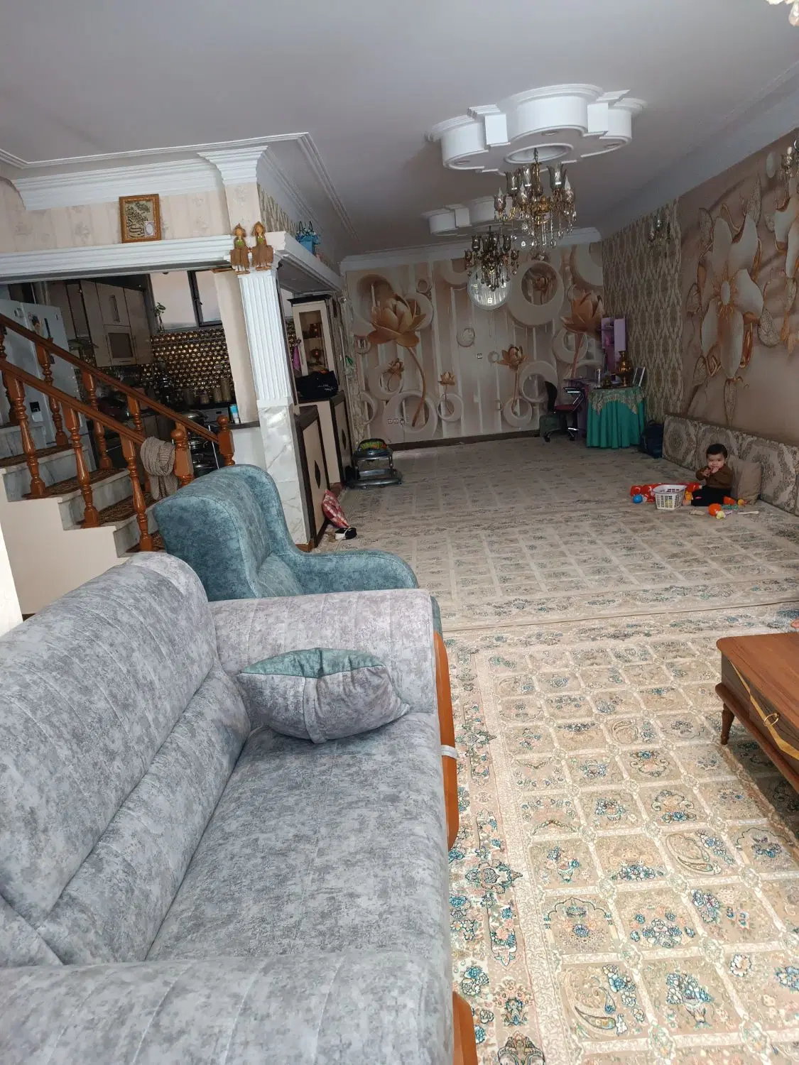 خانه ویلایی سه طبقه چو