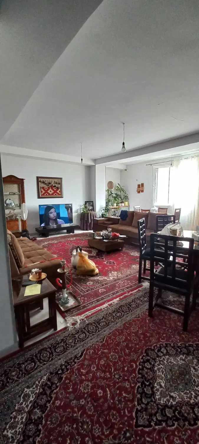 آپارتمان ۱۴۰ متری تک واحدی