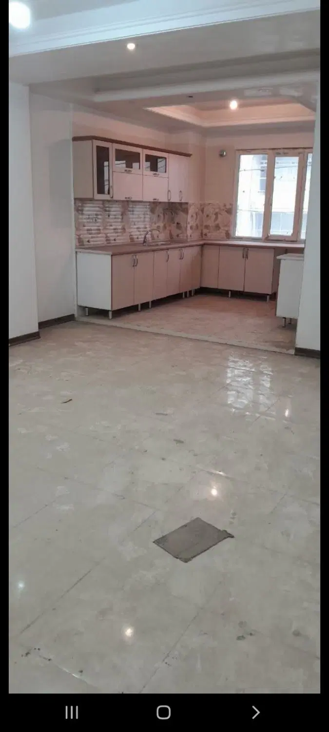 ۶۶متر نوساز با پارکینگ ۲ خواب ط اول