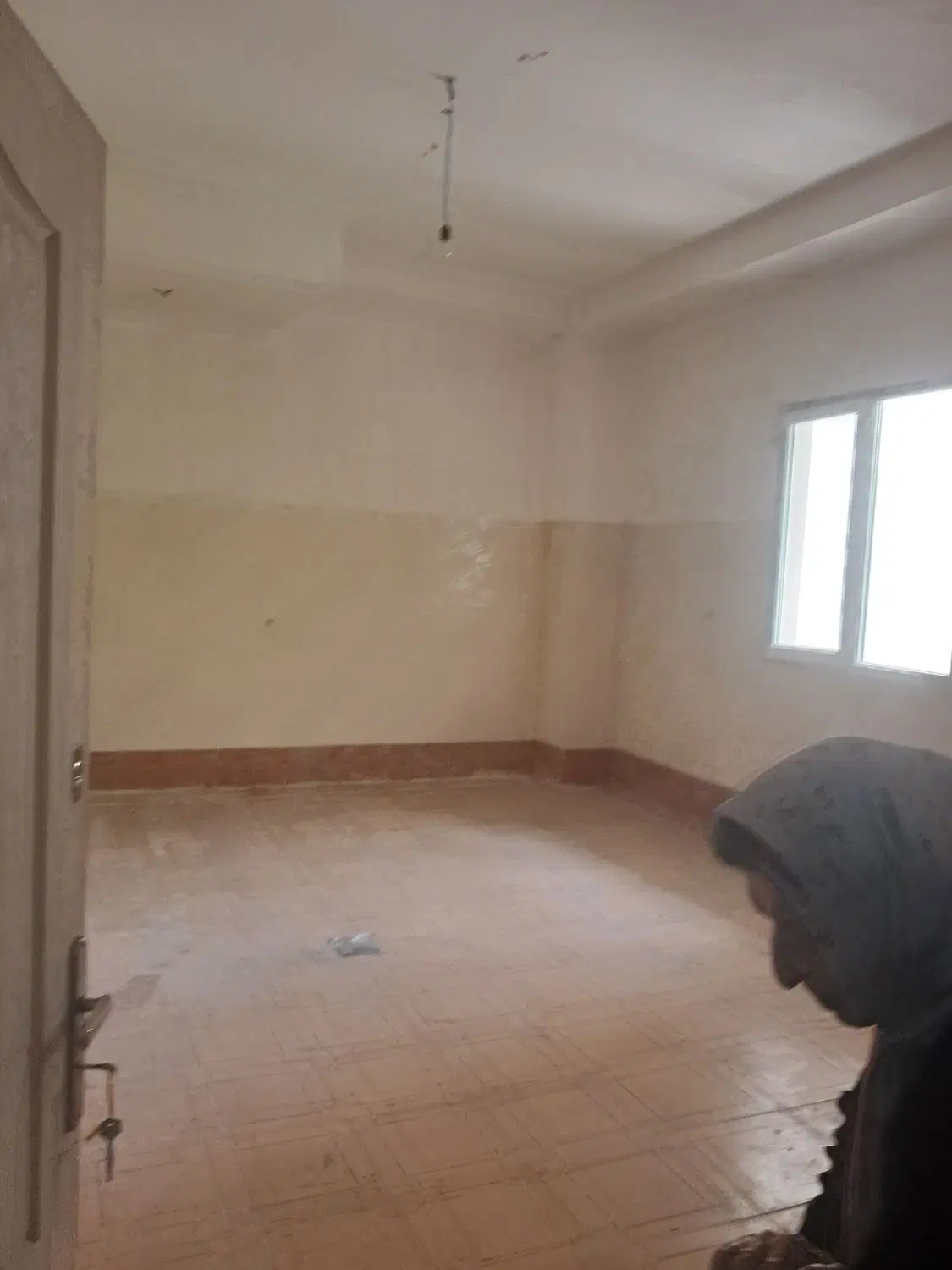 انباری حدودا 30 متری.همکف مسکونی