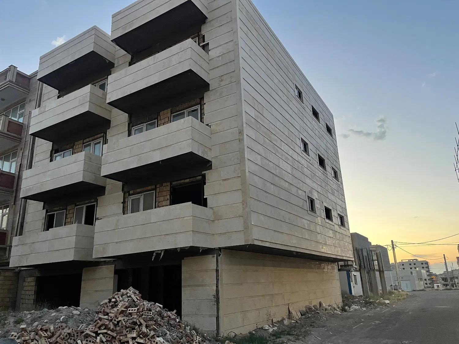آپارتمان شهر سهند