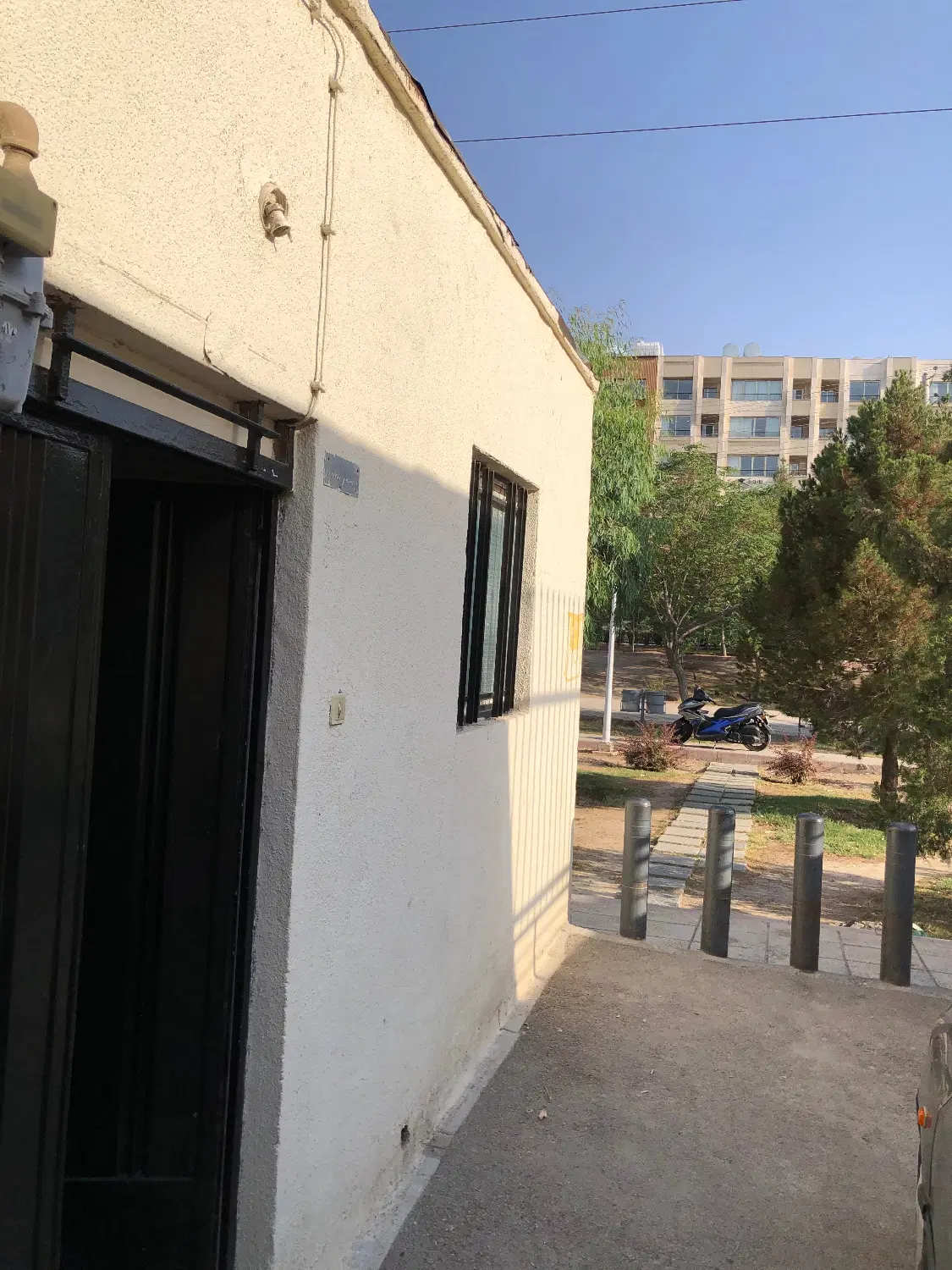 ویلایی دربست درب به پارک