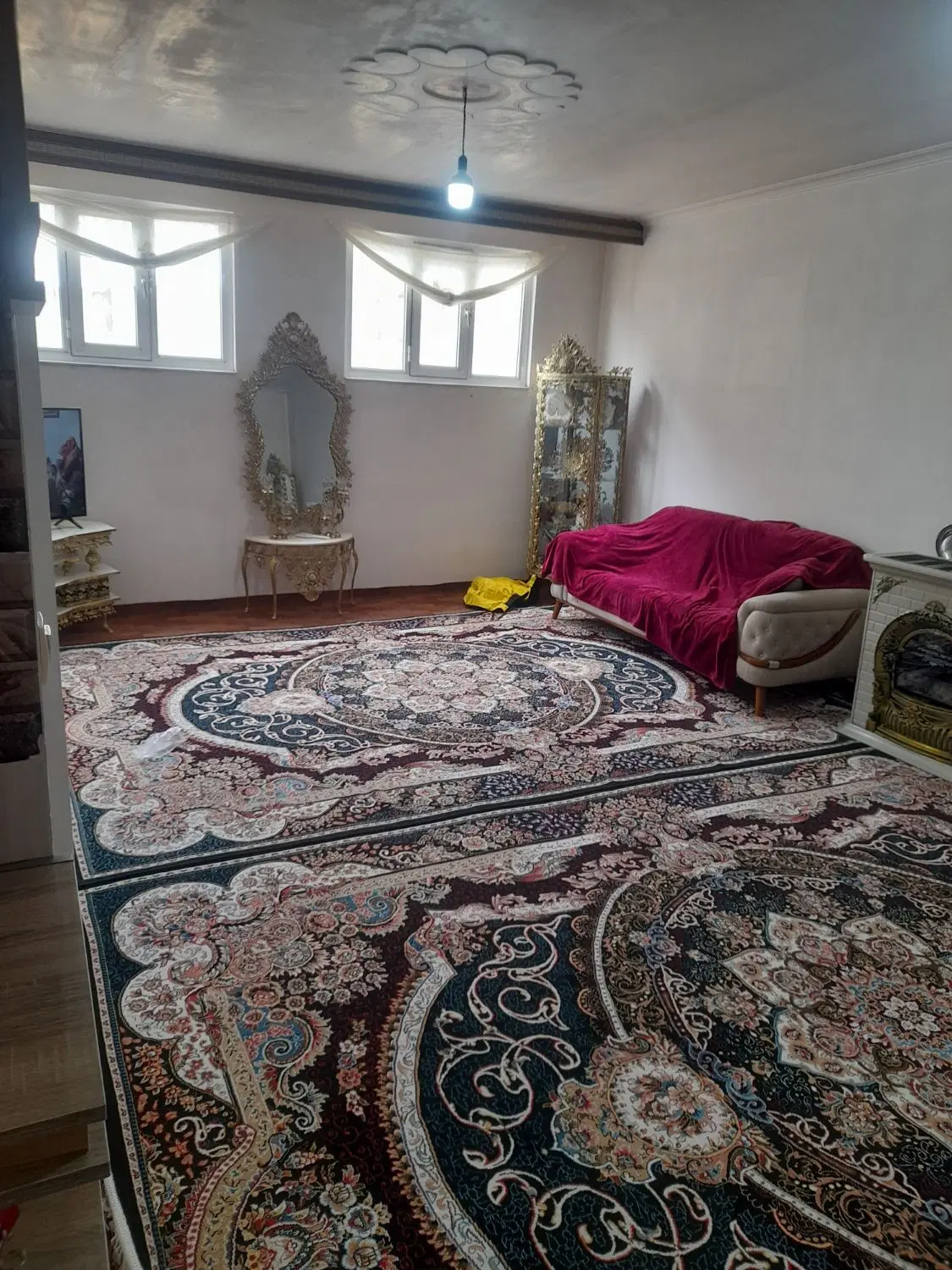 فروش خانه 70متر 3طبقه در شمس اباد