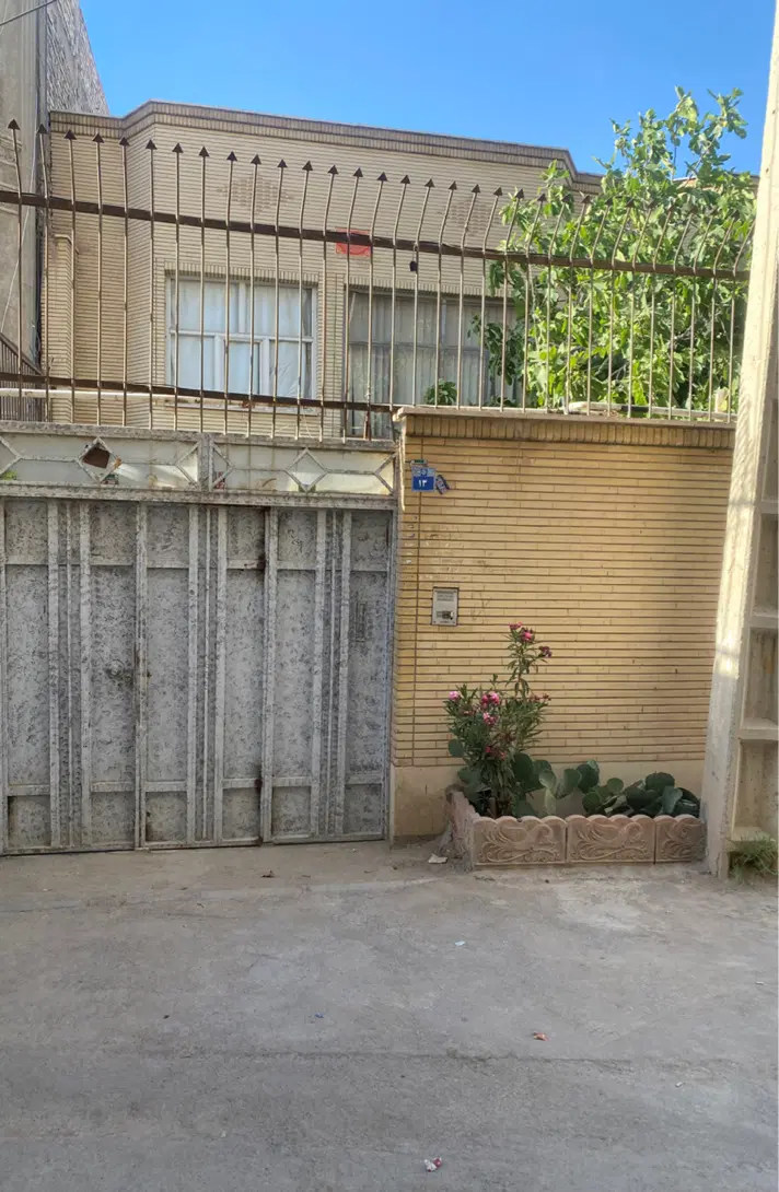 ویلایی ۲طبقه سند ۲۲۰متر ساخت
