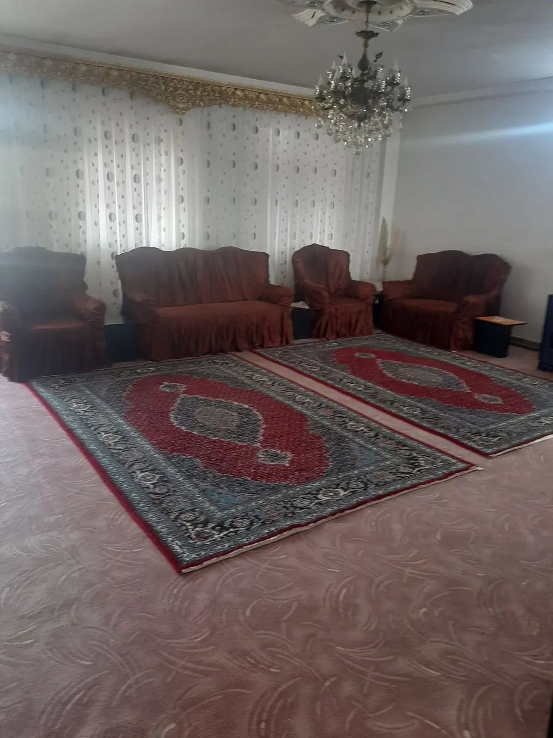 اجاره واحد در مقدس