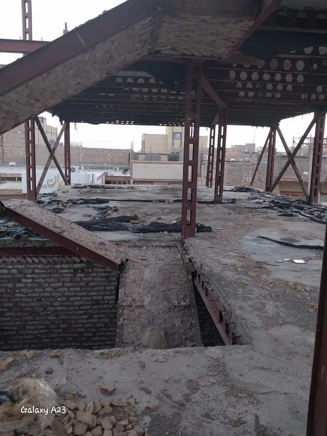 ملک مسکونی تجاری ۱۶۰ متر