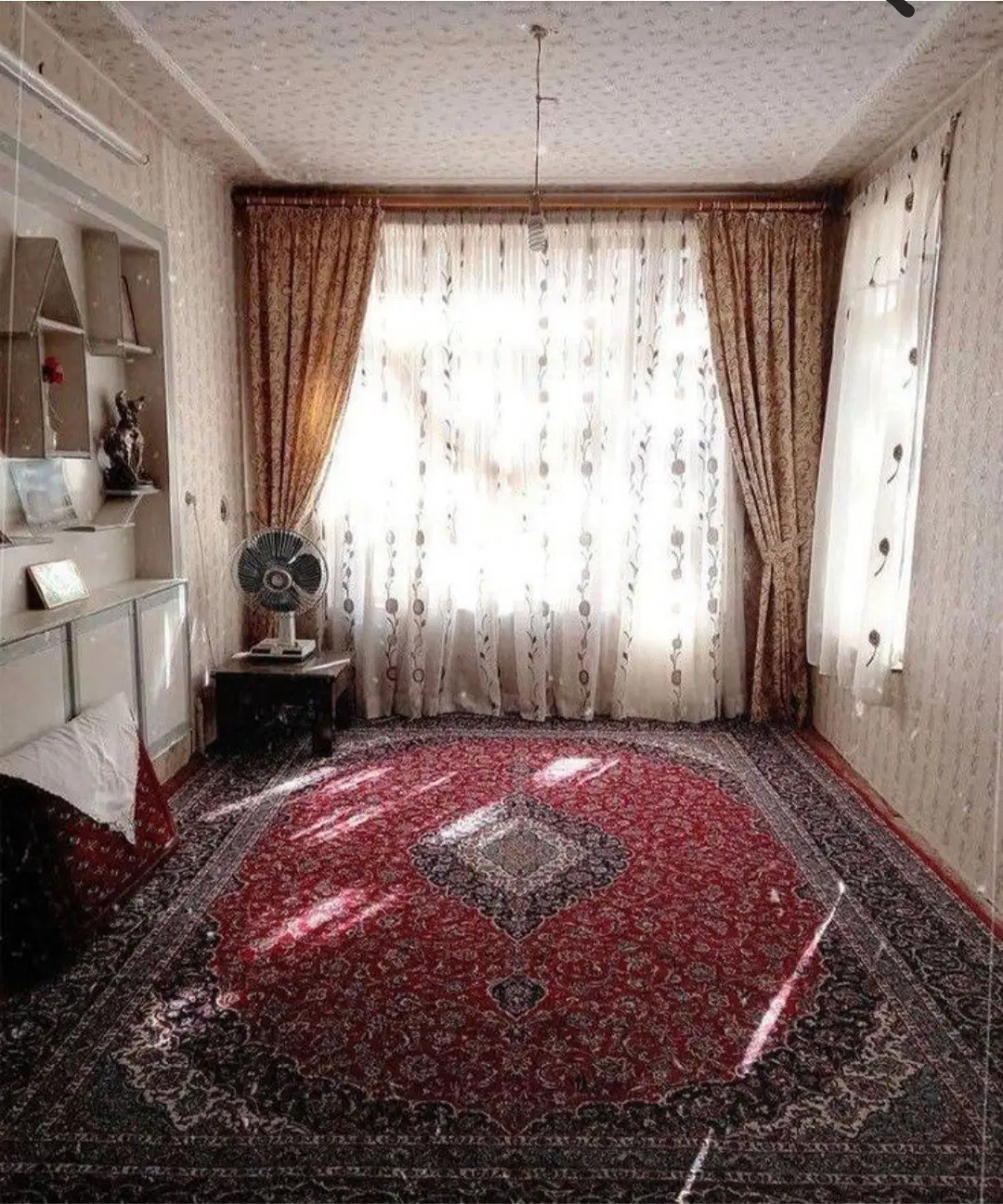 یک هم خونه