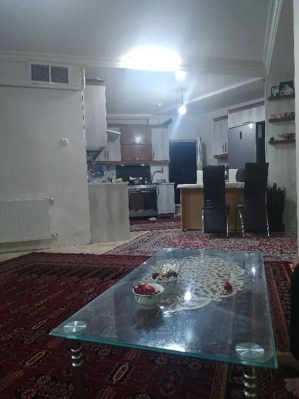 خانه ۸۶ متری ۲ خواب مابین پل پیشاهنگی و رسالت