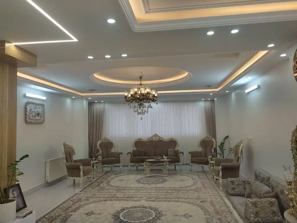 ۱۳۷ متر تک واحدی جنوبی