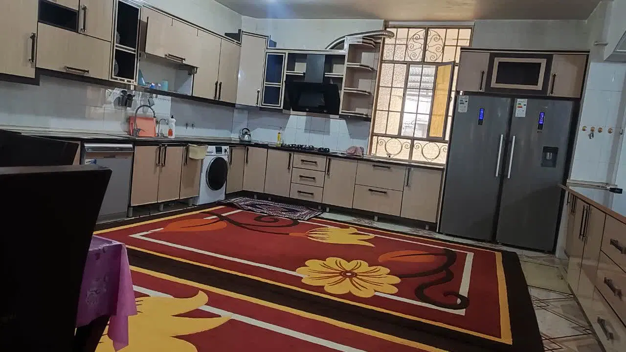 خانه دو طبقه