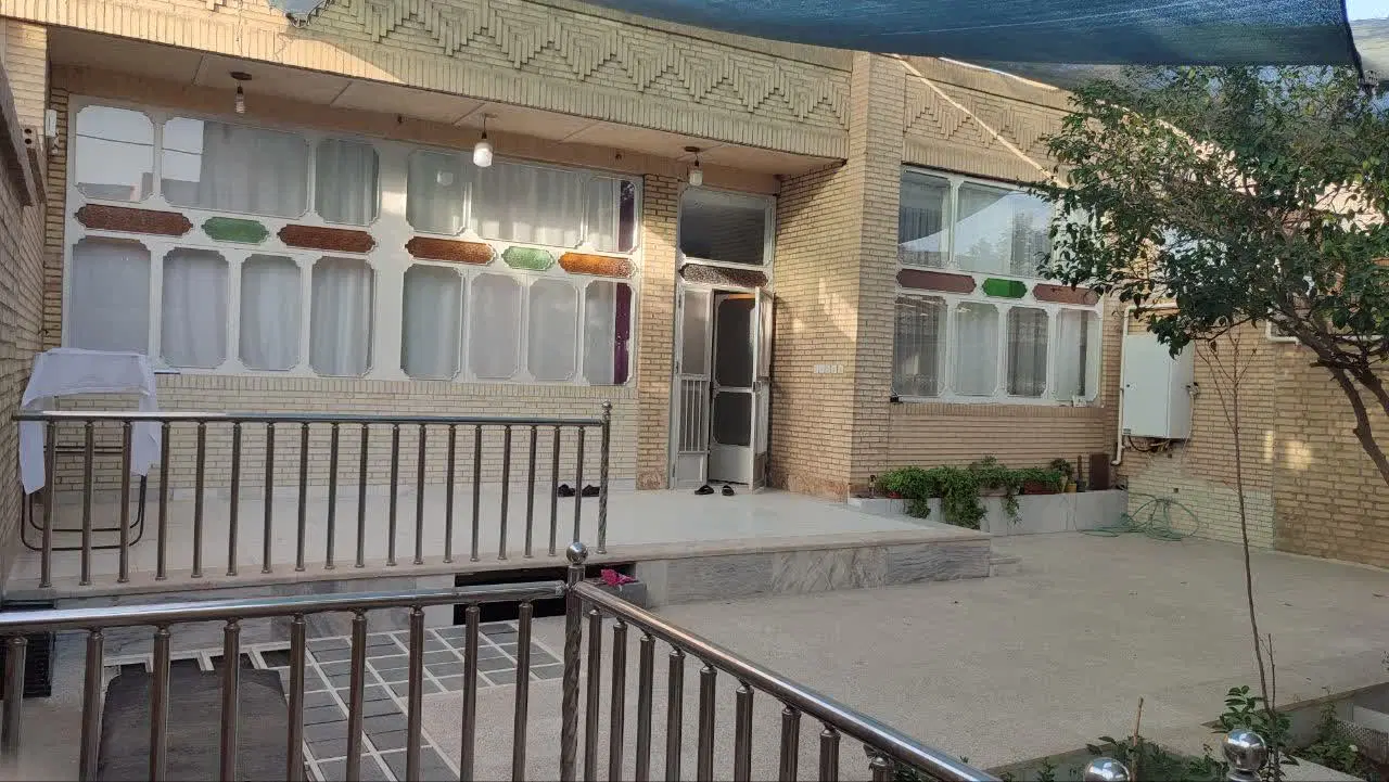 رهن و اجاره ویلایی دربست .300متری