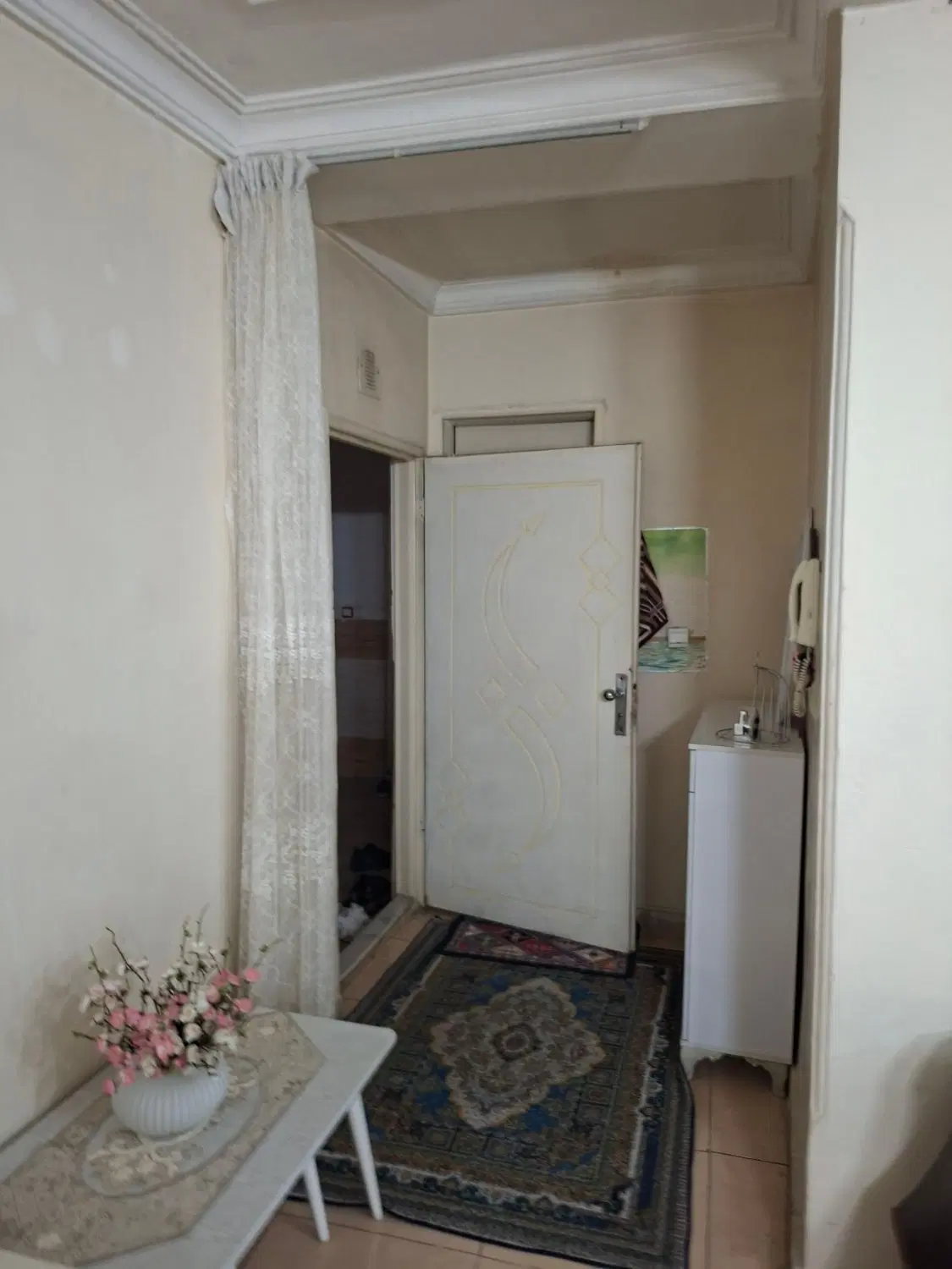 واحد 64 متری