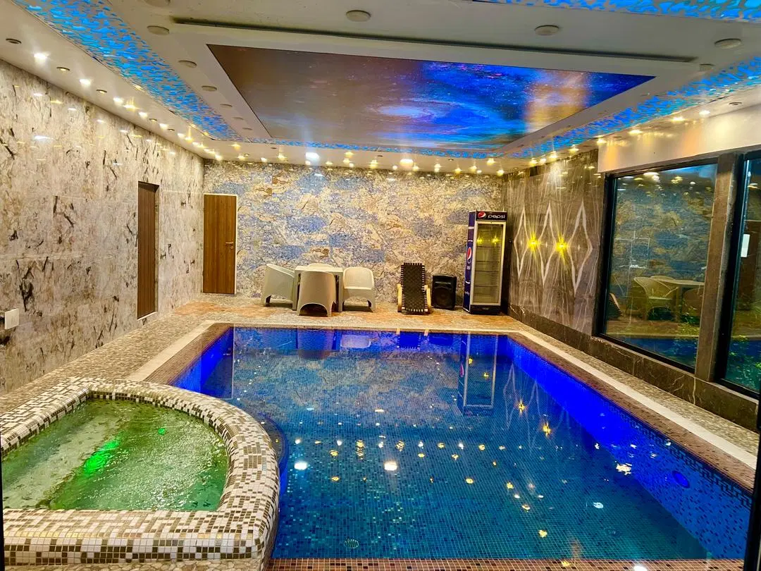 عمارت فوق لوکس ۴خواب لاکچری