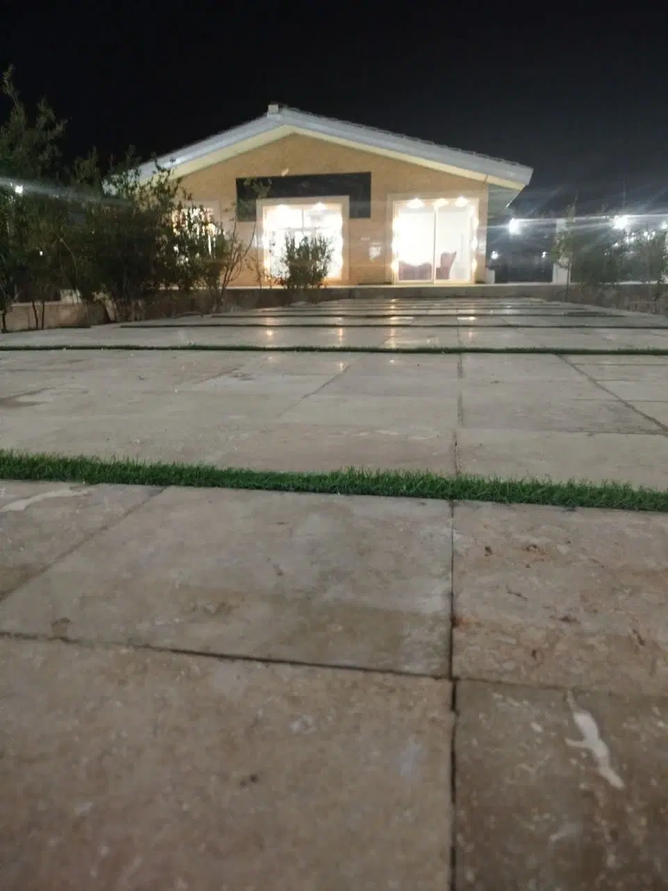 باغ تکمیل خوشگل زیار