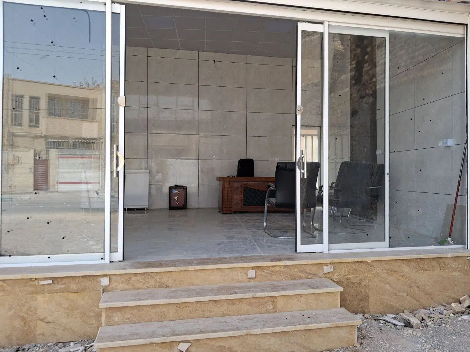 مغازه اجاره ای صفر نوساز پاسداران خ کشاورز همکف