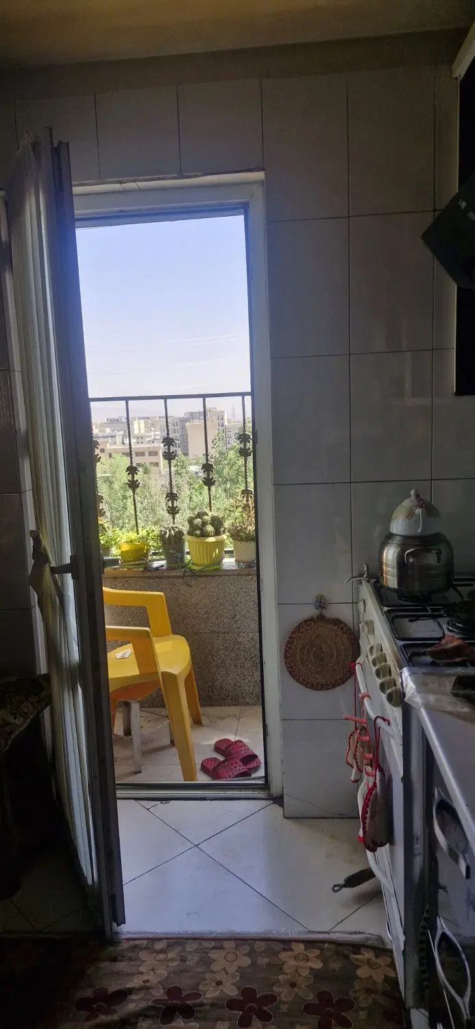 ۱۱۳ متر ۲ خواب شمس آباد خ زندی