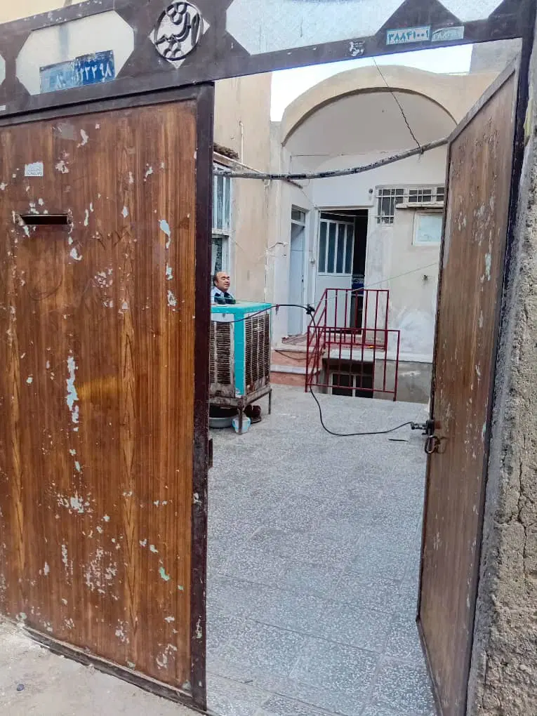 معاوضه یا فروش خانه دربست قدیمی ساخت